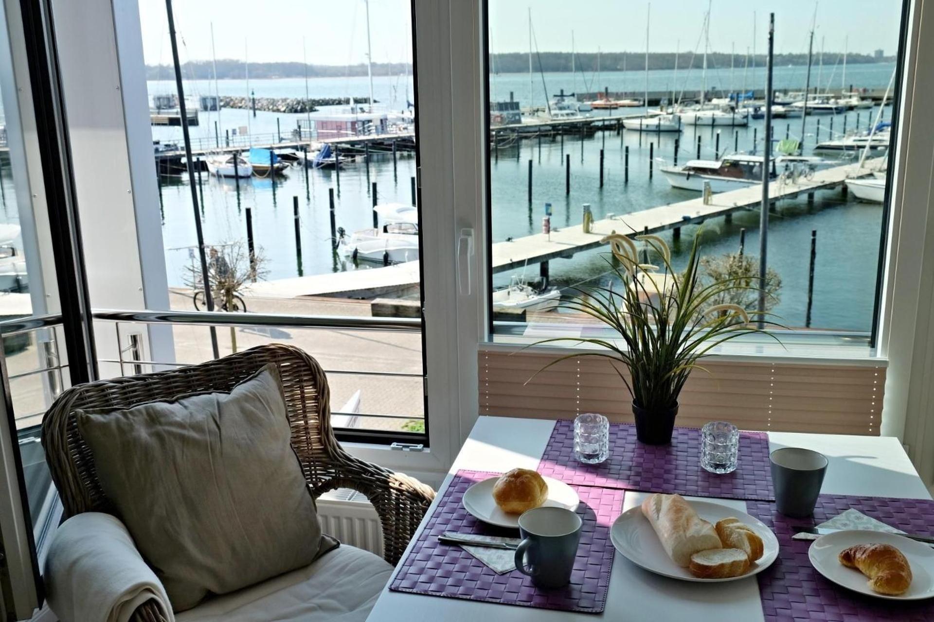 Boern Brn Ankerplatz Apartment Laboe Bagian luar foto